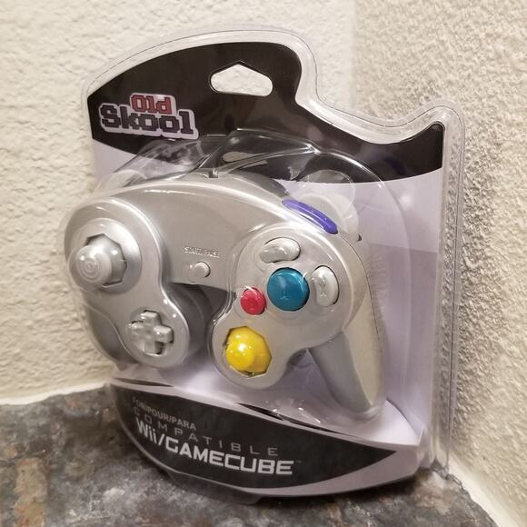 Gamecube Controller, Silver / Platinum (NEW) - Nintendo - Old Skool - Picture 2 of 5